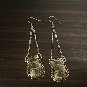 Elegant Gold Chain Drop Earrings